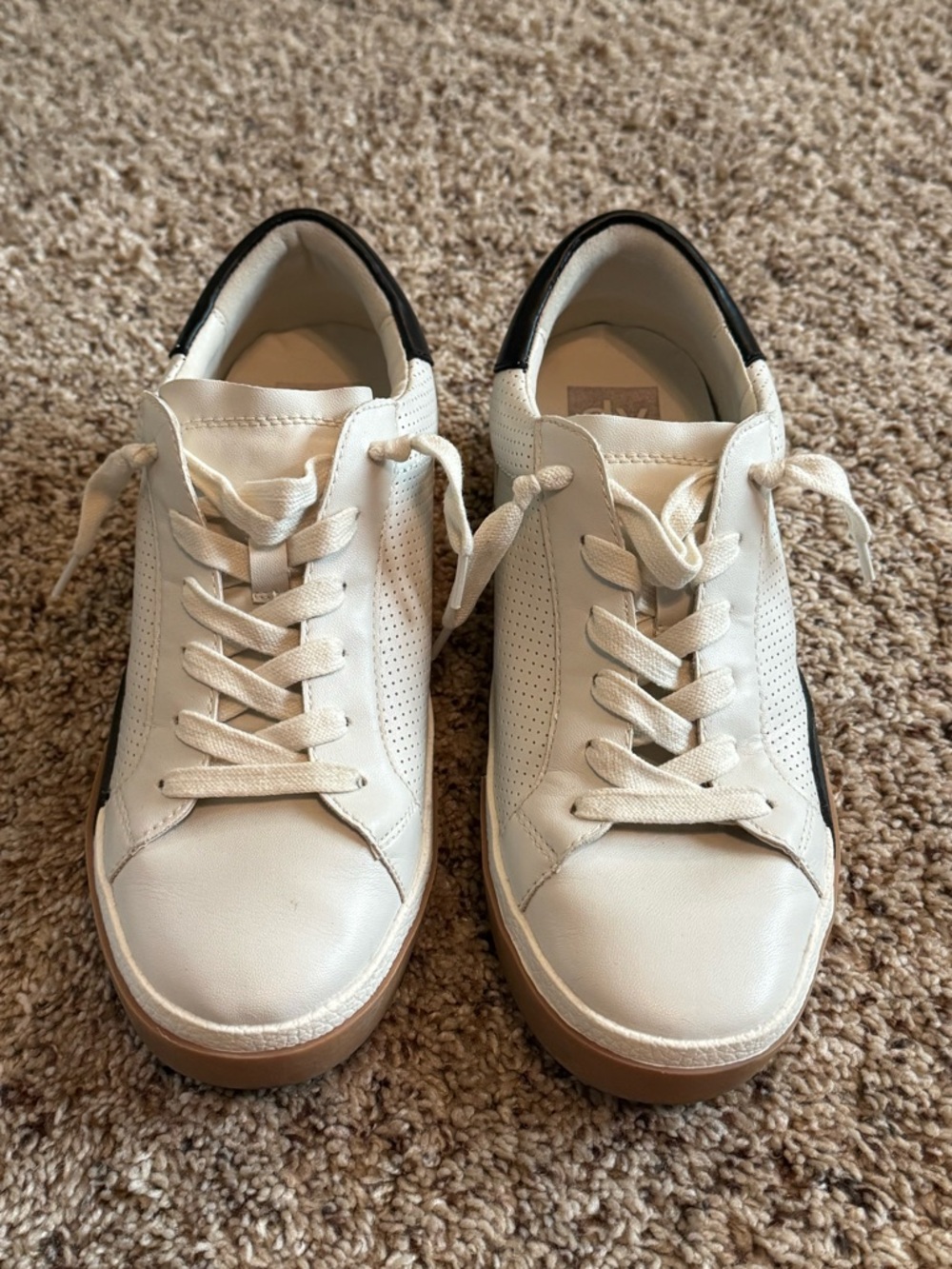 Dolce Vita Hillow sneakers in white leather size 8